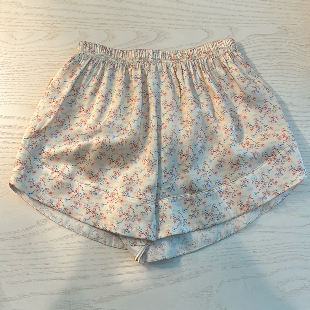 MYMUMMADEIT SILK CHERRY BLOSSOM SHORTS